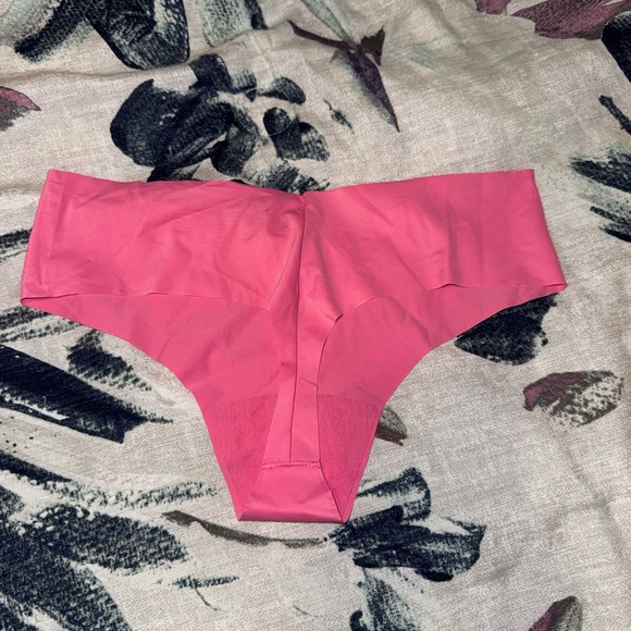 Thong - Picture 3 of 3